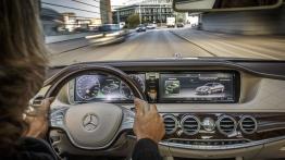 Mercedes S 500 Plug-In Hybrid (2014) - kokpit