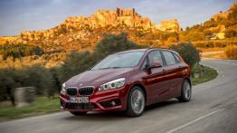 BMW 220d xDrive Active Tourer (2014) - widok z przodu