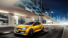 Renault Megane III RS 275 Trophy (2014) - przód - reflektory włączone