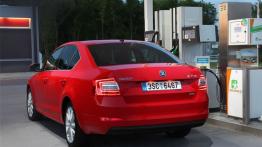Skoda Octavia III G-TEC (2014) - widok z tyłu