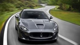 Maserati GranTurismo MC Stradale (2014) - widok z przodu