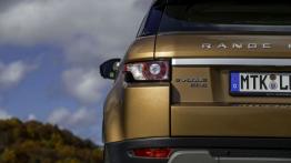 Land Rover Range Rover Evoque 2014 - lewy tylny reflektor - wyłączony