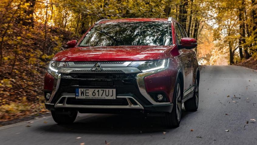Mitsubishi Outlander III SUV 2.2 DOHC DI-D 150KM 110kW 2012-2014
