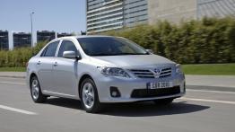 Toyota Corolla X Sedan Facelifting 1.6 Valvematic 132KM 97kW 2010-2014