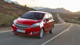 Opel Meriva II Facelifting (2014) - widok z przodu
