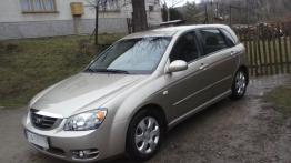 Kia Cerato Hatchback 1.6 i 16V 105KM 77kW od 2004