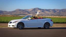 Infiniti Q60 IPL Cabrio (2014) - lewy bok