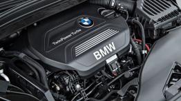 BMW 220d xDrive Active Tourer (2014) - silnik