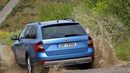 Skoda Octavia III Scout (2014) - widok z tyłu