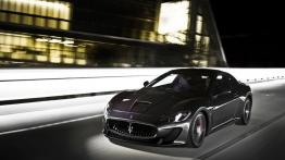 Maserati GranTurismo MC Stradale (2014) - widok z przodu