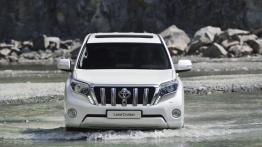 Toyota Land Cruiser 150 Facelifting (2014) - widok z przodu