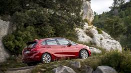 BMW 220d xDrive Active Tourer (2014) - prawy bok