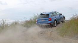 Skoda Octavia III Scout (2014) - widok z tyłu