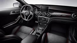 Mercedes GLA 45 AMG Edition 1 (2014) - pełny panel przedni