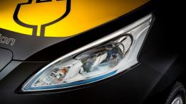 Nissan e-NV200 Barcelona Taxi (2014) - lewy przedni reflektor - wyłączony