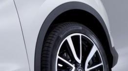 Nissan Qashqai II (2014) - prawe przednie nadkole