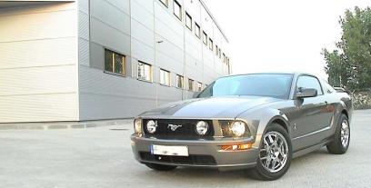 Ford Mustang V Coupe 4.6 i V8 GT 304KM 224kW 2004-2014
