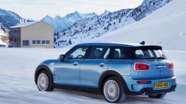 Największe Mini również z napędem 4x4