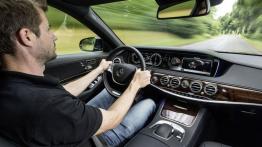 Mercedes S500 Plug-In Hybrid (2014) - kokpit