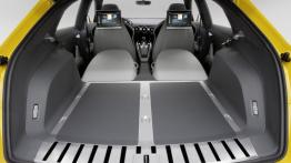 Audi TT offroad concept (2014) - tylna kanapa złożona, widok z bagażnika