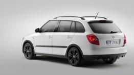 Skoda Fabia II Combi Facelifting Monte Carlo (2014) - tył - reflektory włączone
