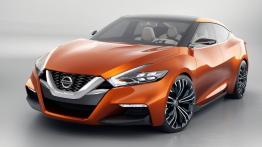 Nissan Sport Sedan Concept (2014) - przód - reflektory włączone