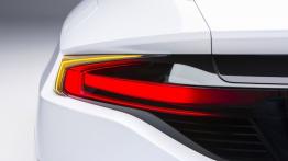 Honda FCV Concept (2014) - lewy tylny reflektor - włączony