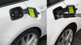 Skoda Octavia III G-TEC (2014) - wlew paliwa