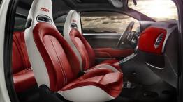 Abarth 595 50th Anniversary Edition (2014) - widok ogólny wnętrza z przodu