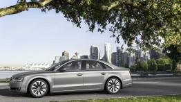 Audi A8 hybrid Facelifting (2014) - lewy bok