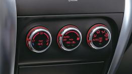 Suzuki SX4 - panel sterowania wentylacją i nawiewem