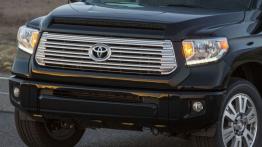 Toyota Tundra 2014 - przód - inne ujęcie