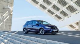 Nissan Pulsar 1.2 DIG-T (2014) - widok z przodu