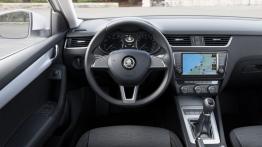 Skoda Octavia III G-TEC (2014) - kokpit
