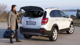 Chevrolet Captiva II Facelifting (2014) - tył - bagażnik otwarty