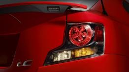 Scion tC II Facelifting (2014) - prawy tylny reflektor - włączony