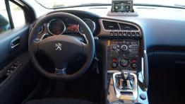 Ekologiczne uzupełnienie oferty - Peugeot 3008 HYbrid4