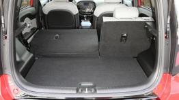 Kia Soul II (2014) - tylna kanapa złożona, widok z bagażnika