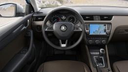 Skoda Octavia III Scout (2014) - kokpit