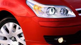 Citroen C4 - prawy przedni reflektor - wyłączony