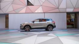Nissan Qashqai II (2014) - lewy bok