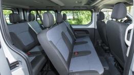 Opel Vivaro II Kombi (2014) - widok ogólny wnętrza