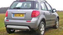 Suzuki SX4 - widok z tyłu