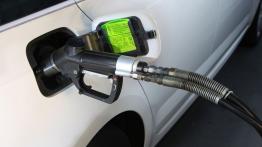 Skoda Octavia III G-TEC (2014) - wlew paliwa