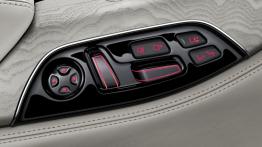 Audi A8 L W12 quattro Facelifting (2014) - panel sterowania z tyłu