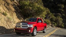 Ram 1500 (2014) - widok z przodu