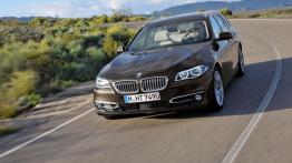 BMW serii 5 Touring F11 Facelifting (2014) - widok z przodu