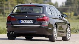BMW serii 5 Touring F11 Facelifting (2014) - widok z tyłu