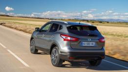 Nissan Qashqai II (2014) - widok z tyłu