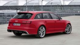 Audi RS6 Avant 2014 - widok z tyłu